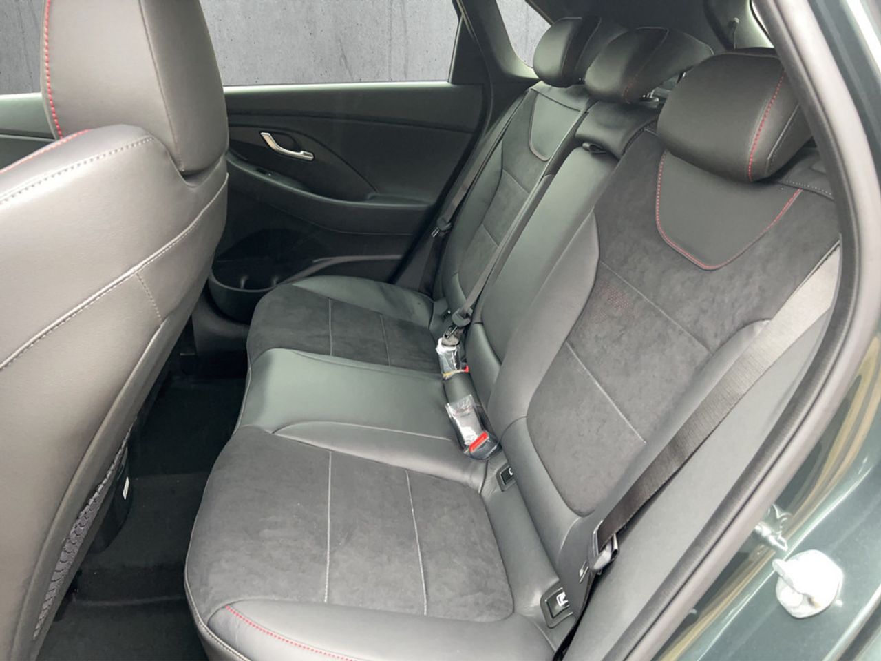 https://csb-strapi-files.fsn1.your-objectstorage.com/inventory-cars/images/a3322ce8614a60c0add6d6aa94f35f6eb20601a9/15_1280_2707.jpg