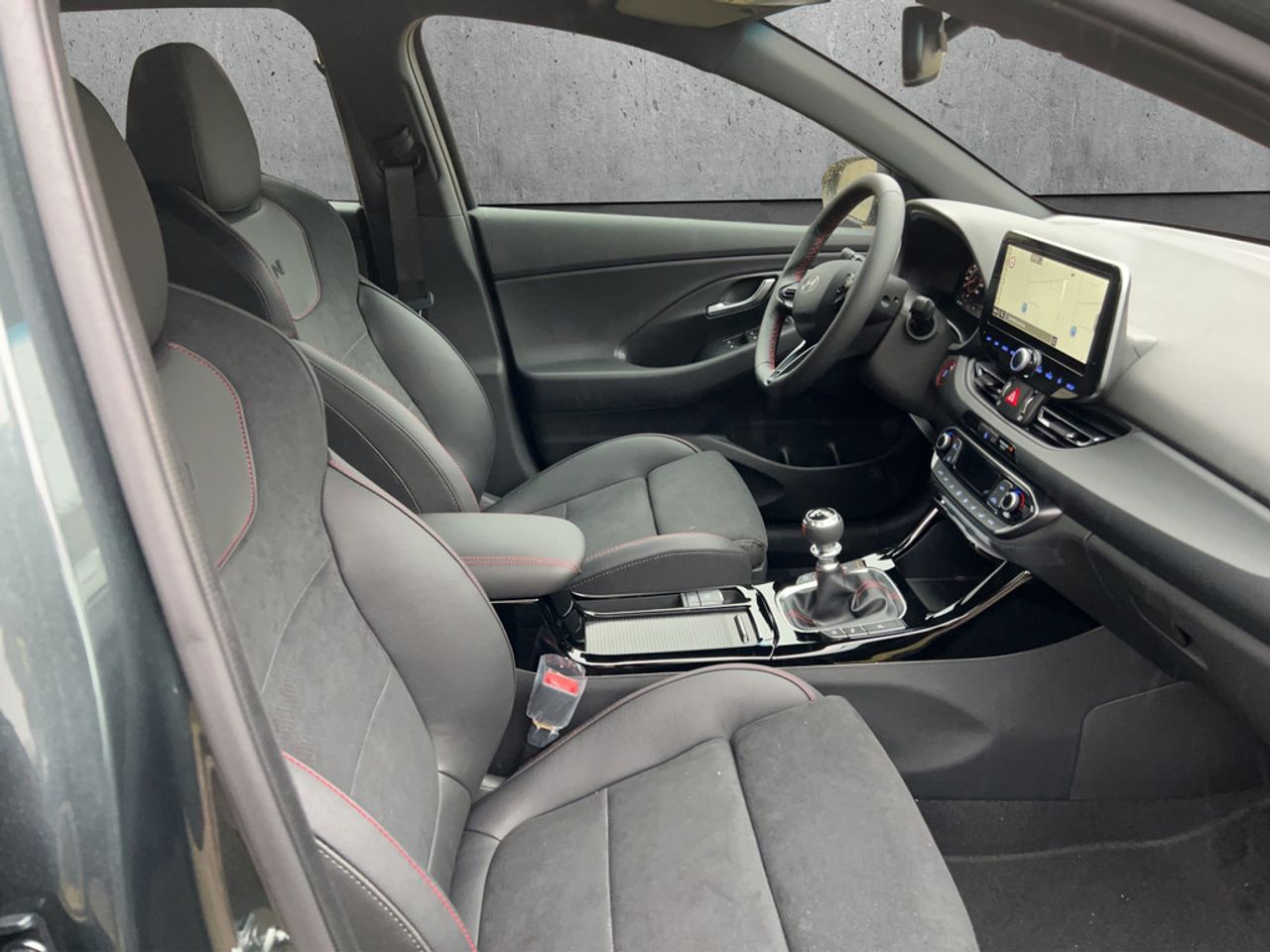https://csb-strapi-files.fsn1.your-objectstorage.com/inventory-cars/images/a3322ce8614a60c0add6d6aa94f35f6eb20601a9/20_1280_5926.jpg