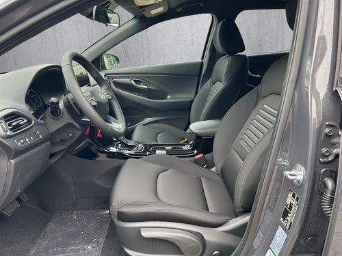 https://csb-strapi-files.fsn1.your-objectstorage.com/inventory-cars/images/a40feacd65ab4e5e0c4290ee63cdb22f3ebfe394/10_500_1448.jpg