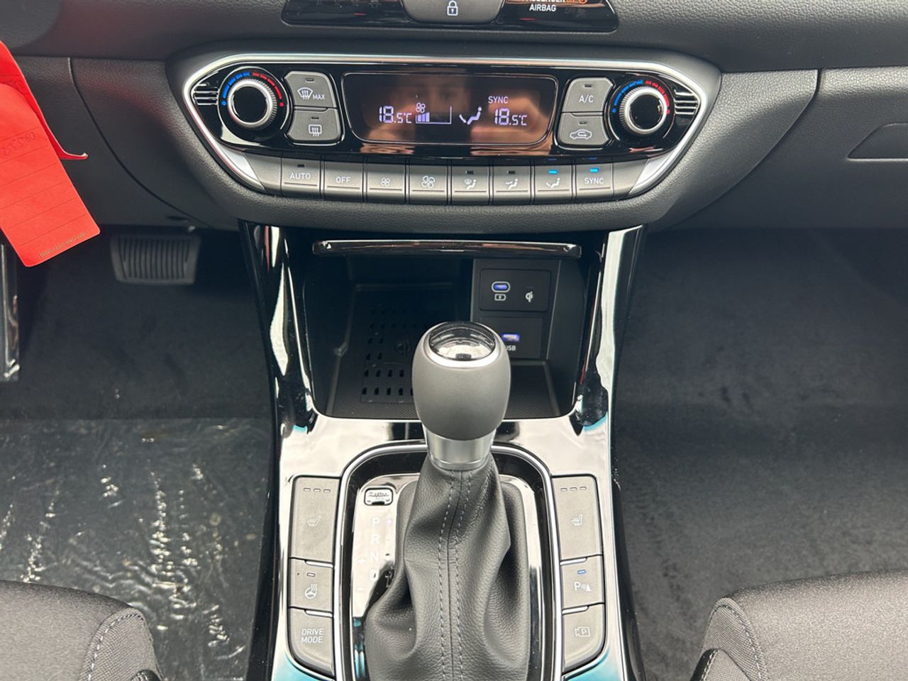https://csb-strapi-files.fsn1.your-objectstorage.com/inventory-cars/images/a40feacd65ab4e5e0c4290ee63cdb22f3ebfe394/17_1280_6124.jpg