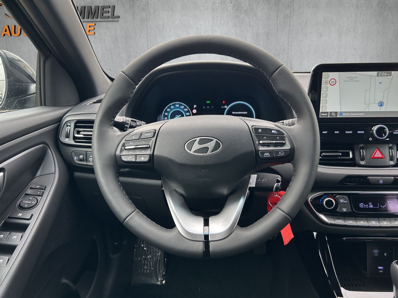 https://csb-strapi-files.fsn1.your-objectstorage.com/inventory-cars/images/a40feacd65ab4e5e0c4290ee63cdb22f3ebfe394/19_1280_8238.jpg