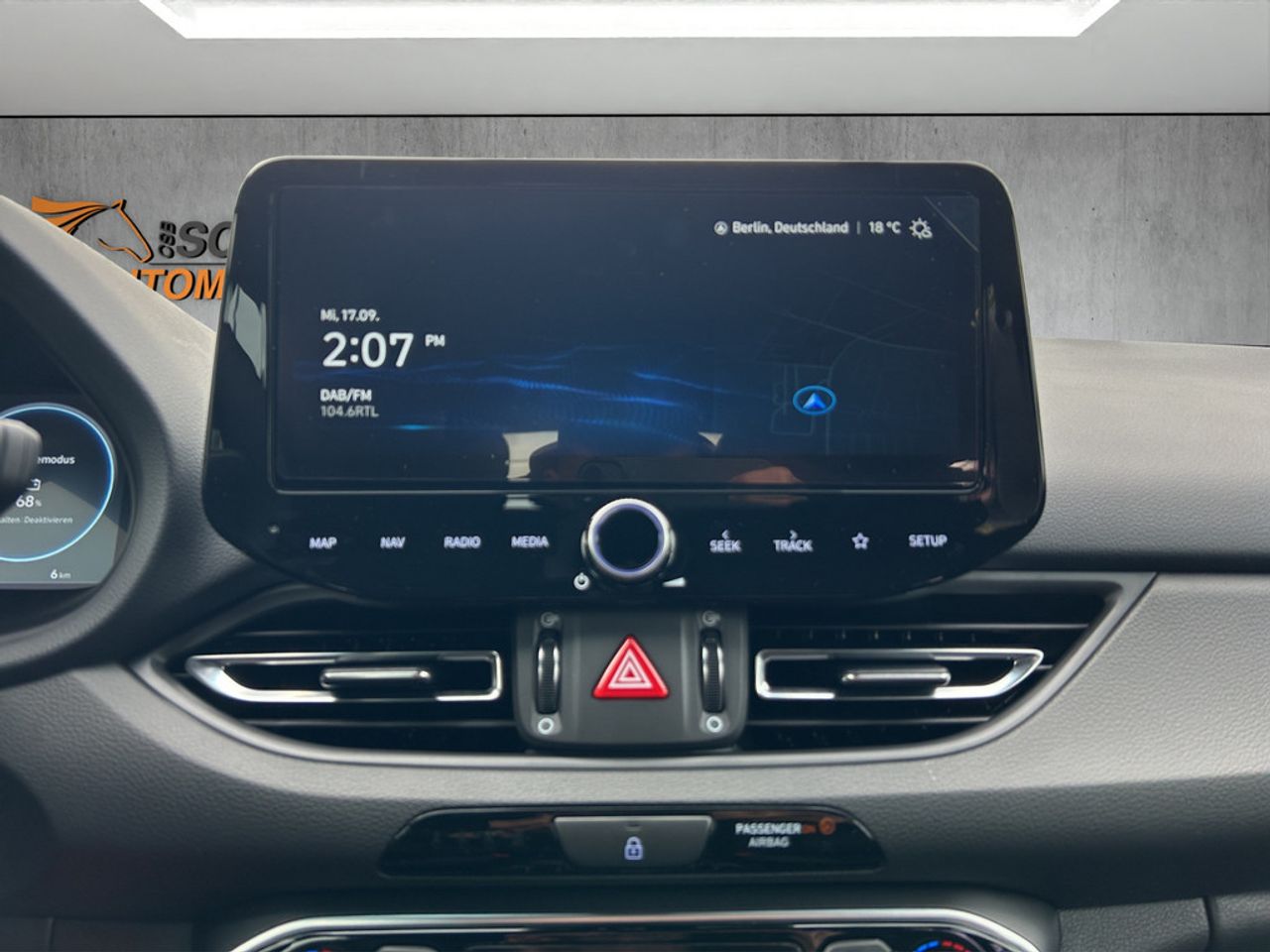 https://csb-strapi-files.fsn1.your-objectstorage.com/inventory-cars/images/a40feacd65ab4e5e0c4290ee63cdb22f3ebfe394/21_1280_9322.jpg