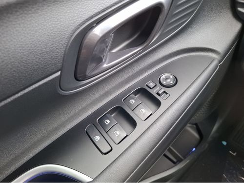 https://csb-strapi-files.fsn1.your-objectstorage.com/inventory-cars/images/a6127f93ed0eea89c346682ce994d0e2e1fa9003/12_500_7008.jpg
