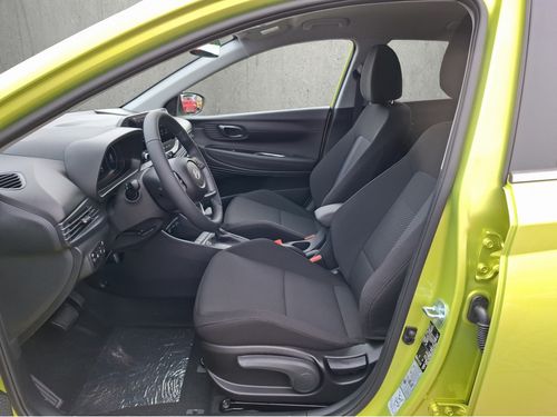https://csb-strapi-files.fsn1.your-objectstorage.com/inventory-cars/images/a6127f93ed0eea89c346682ce994d0e2e1fa9003/8_500_9912.jpg
