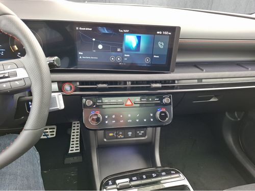 https://csb-strapi-files.fsn1.your-objectstorage.com/inventory-cars/images/a6a33a16488a42f617a939190f8d7bd8b8144787/12_500_7549.jpg