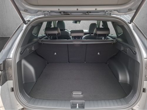 https://csb-strapi-files.fsn1.your-objectstorage.com/inventory-cars/images/a6a33a16488a42f617a939190f8d7bd8b8144787/18_500_7023.jpg
