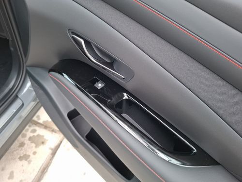 https://csb-strapi-files.fsn1.your-objectstorage.com/inventory-cars/images/a6a33a16488a42f617a939190f8d7bd8b8144787/21_500_3132.jpg