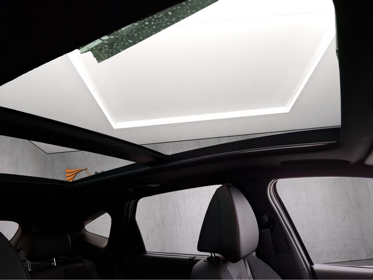 https://csb-strapi-files.fsn1.your-objectstorage.com/inventory-cars/images/a6a33a16488a42f617a939190f8d7bd8b8144787/22_1280_8906.jpg