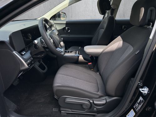 https://csb-strapi-files.fsn1.your-objectstorage.com/inventory-cars/images/a759823cf04b97b35c2e66514fa7a5819a1d1c46/10_500_5373.jpg