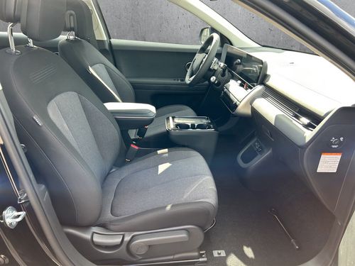 https://csb-strapi-files.fsn1.your-objectstorage.com/inventory-cars/images/a759823cf04b97b35c2e66514fa7a5819a1d1c46/15_500_5802.jpg