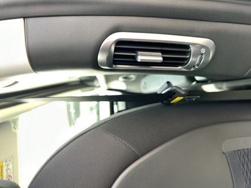 https://csb-strapi-files.fsn1.your-objectstorage.com/inventory-cars/images/a759823cf04b97b35c2e66514fa7a5819a1d1c46/23_500_3522.jpg