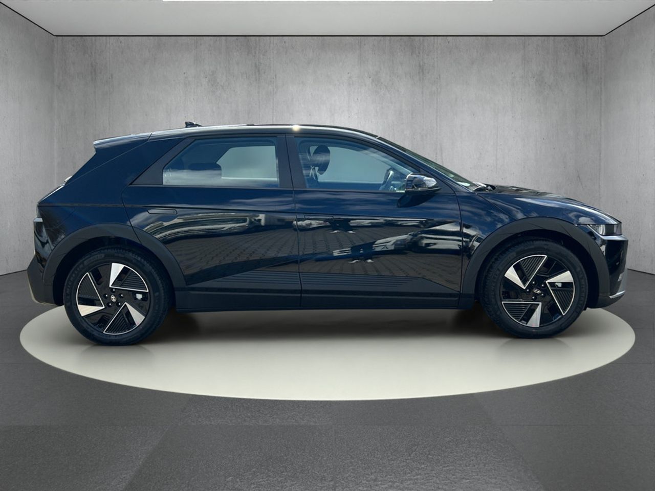https://csb-strapi-files.fsn1.your-objectstorage.com/inventory-cars/images/a759823cf04b97b35c2e66514fa7a5819a1d1c46/7_1280_8811.jpg