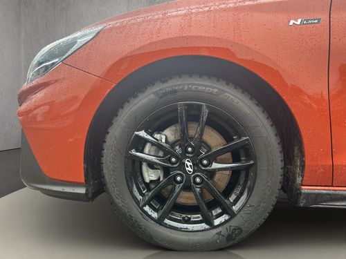 https://csb-strapi-files.fsn1.your-objectstorage.com/inventory-cars/images/a7a3ff4af124778ce868013798d82fb0c447a6a0/3_500_4077.jpg