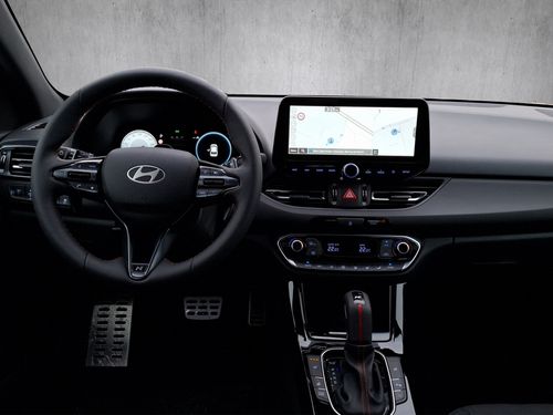 https://csb-strapi-files.fsn1.your-objectstorage.com/inventory-cars/images/a7c8a8574587d894bc48924de26d33922e4b0b84/17_500_2294.jpg