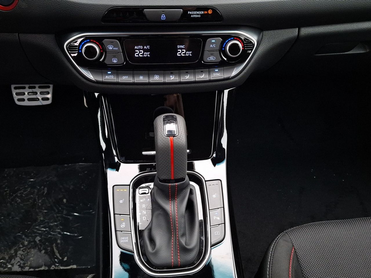 https://csb-strapi-files.fsn1.your-objectstorage.com/inventory-cars/images/a7c8a8574587d894bc48924de26d33922e4b0b84/18_1280_4183.jpg