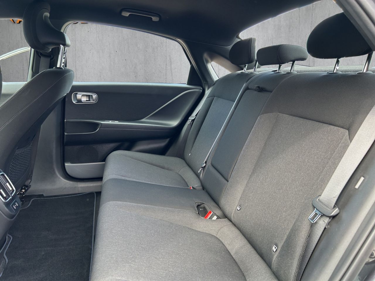 https://csb-strapi-files.fsn1.your-objectstorage.com/inventory-cars/images/a8f4b60276918fe14258396a0a4f51f1aed05bd0/12_1280_2650.jpg
