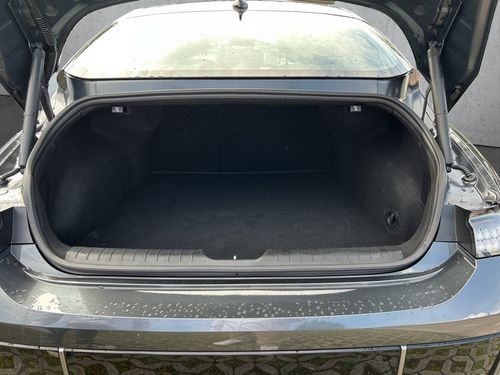 https://csb-strapi-files.fsn1.your-objectstorage.com/inventory-cars/images/a8f4b60276918fe14258396a0a4f51f1aed05bd0/16_500_4452.jpg
