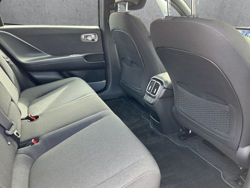 https://csb-strapi-files.fsn1.your-objectstorage.com/inventory-cars/images/a8f4b60276918fe14258396a0a4f51f1aed05bd0/17_500_7381.jpg