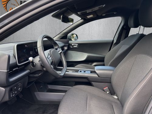 https://csb-strapi-files.fsn1.your-objectstorage.com/inventory-cars/images/a8f4b60276918fe14258396a0a4f51f1aed05bd0/7_500_3630.jpg