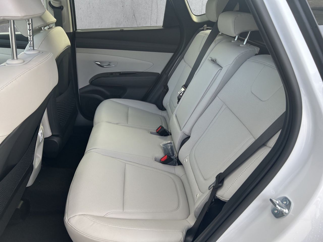 https://csb-strapi-files.fsn1.your-objectstorage.com/inventory-cars/images/a9d4f3f1a6fb06614eff3632acf51bf93000b370/15_1280_7212.jpg