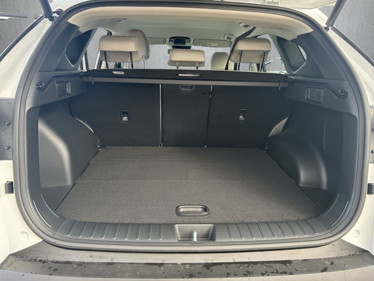https://csb-strapi-files.fsn1.your-objectstorage.com/inventory-cars/images/a9d4f3f1a6fb06614eff3632acf51bf93000b370/18_1280_2977.jpg
