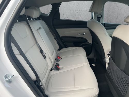 https://csb-strapi-files.fsn1.your-objectstorage.com/inventory-cars/images/a9d4f3f1a6fb06614eff3632acf51bf93000b370/19_500_5213.jpg