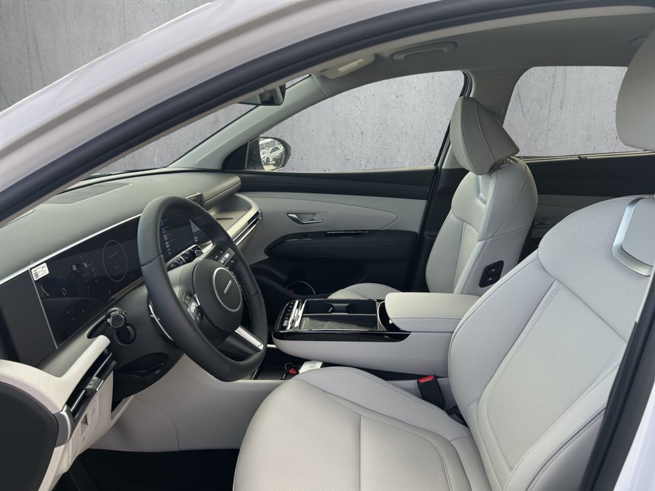 https://csb-strapi-files.fsn1.your-objectstorage.com/inventory-cars/images/a9d4f3f1a6fb06614eff3632acf51bf93000b370/9_1280_4542.jpg