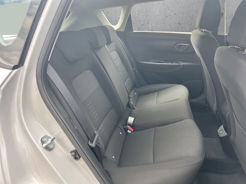 https://csb-strapi-files.fsn1.your-objectstorage.com/inventory-cars/images/a9db6b8e7ba497a103e78560bea03e47428617aa/19_500_1626.jpg