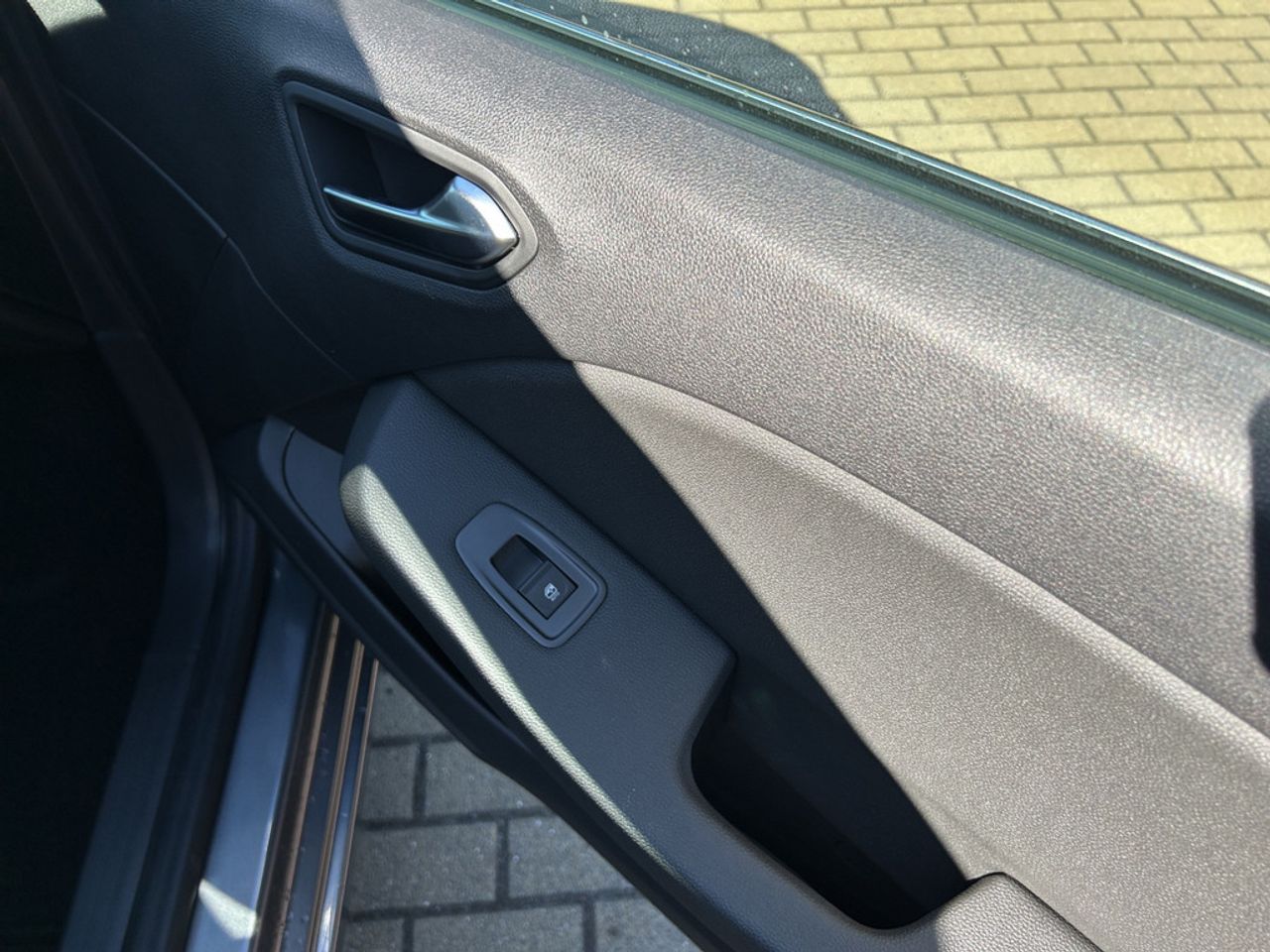 https://csb-strapi-files.fsn1.your-objectstorage.com/inventory-cars/images/aa2fd828671723c098f34cf3c09ceead8f4e3201/20_1280_4895.jpg