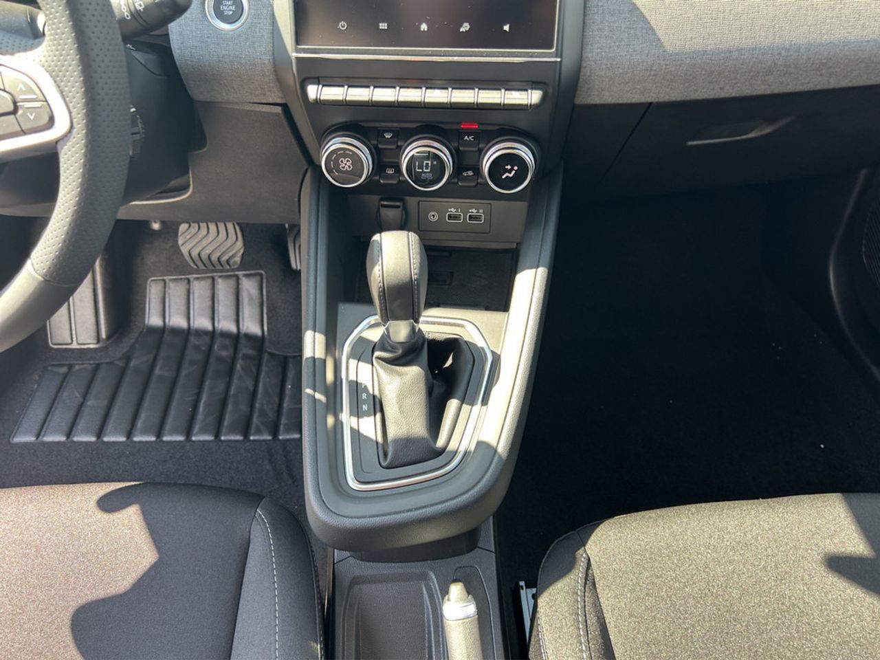 https://csb-strapi-files.fsn1.your-objectstorage.com/inventory-cars/images/ab408b3bd1e61c48c904bbb8b5f2a4c6a08c80c6/14_1280_3873.jpg