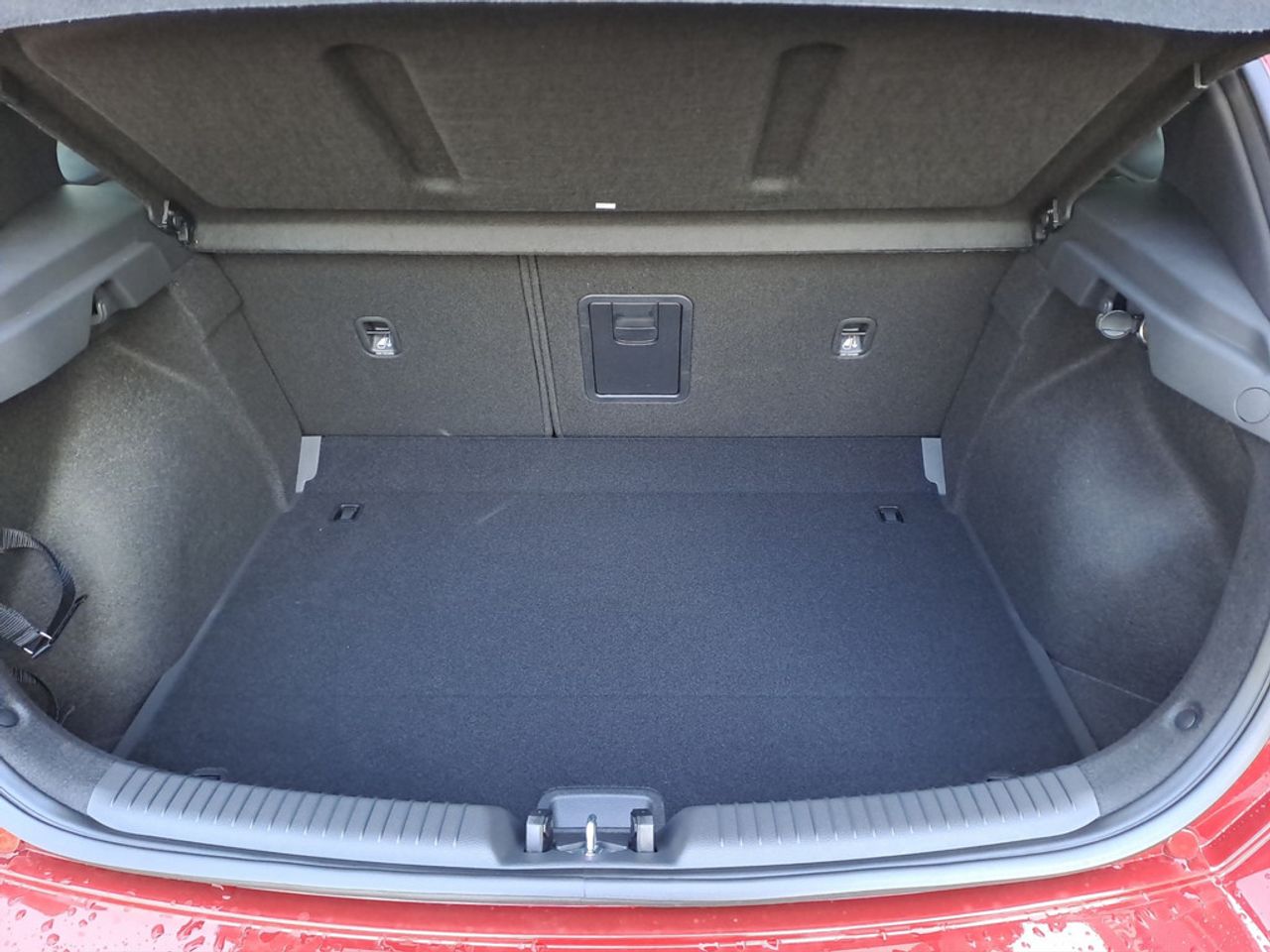 https://csb-strapi-files.fsn1.your-objectstorage.com/inventory-cars/images/ad5fc47e747e3ff1a2930bf97ff20fe07ca2b163/17_1280_1337.jpg