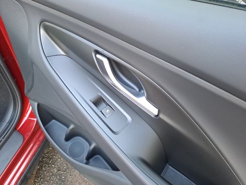 https://csb-strapi-files.fsn1.your-objectstorage.com/inventory-cars/images/ad5fc47e747e3ff1a2930bf97ff20fe07ca2b163/20_500_4454.jpg