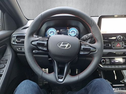 https://csb-strapi-files.fsn1.your-objectstorage.com/inventory-cars/images/ad5fc47e747e3ff1a2930bf97ff20fe07ca2b163/9_500_9811.jpg