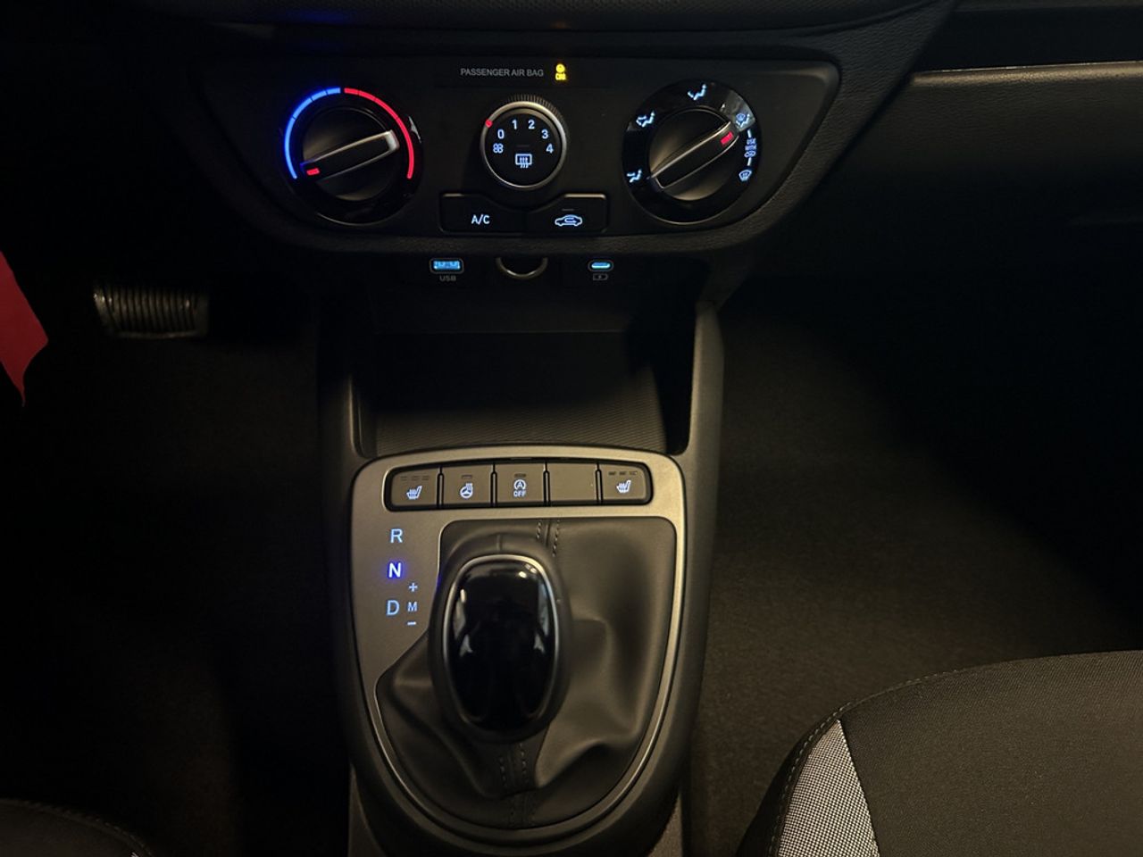 https://csb-strapi-files.fsn1.your-objectstorage.com/inventory-cars/images/adf96d57613717c0d612bebd1012290880523bd9/20_1280_4425.jpg