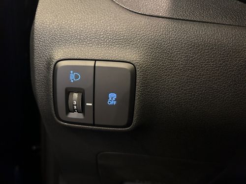 https://csb-strapi-files.fsn1.your-objectstorage.com/inventory-cars/images/adf96d57613717c0d612bebd1012290880523bd9/32_500_1286.jpg