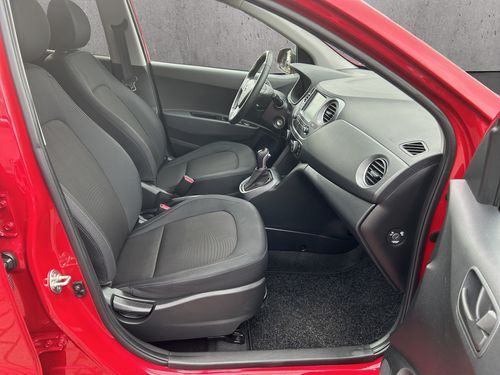 https://csb-strapi-files.fsn1.your-objectstorage.com/inventory-cars/images/ae5fe7f91383a1de1e99d8bc517ee19ffec33767/19_500_8234.jpg