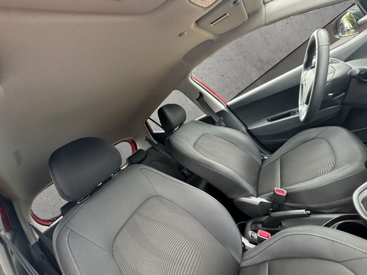 https://csb-strapi-files.fsn1.your-objectstorage.com/inventory-cars/images/ae5fe7f91383a1de1e99d8bc517ee19ffec33767/21_1280_1523.jpg