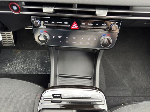 https://csb-strapi-files.fsn1.your-objectstorage.com/inventory-cars/images/ae8b725e1c4d7b1df699b4dfbe326aa71b0d006a/17_500_3840.jpg