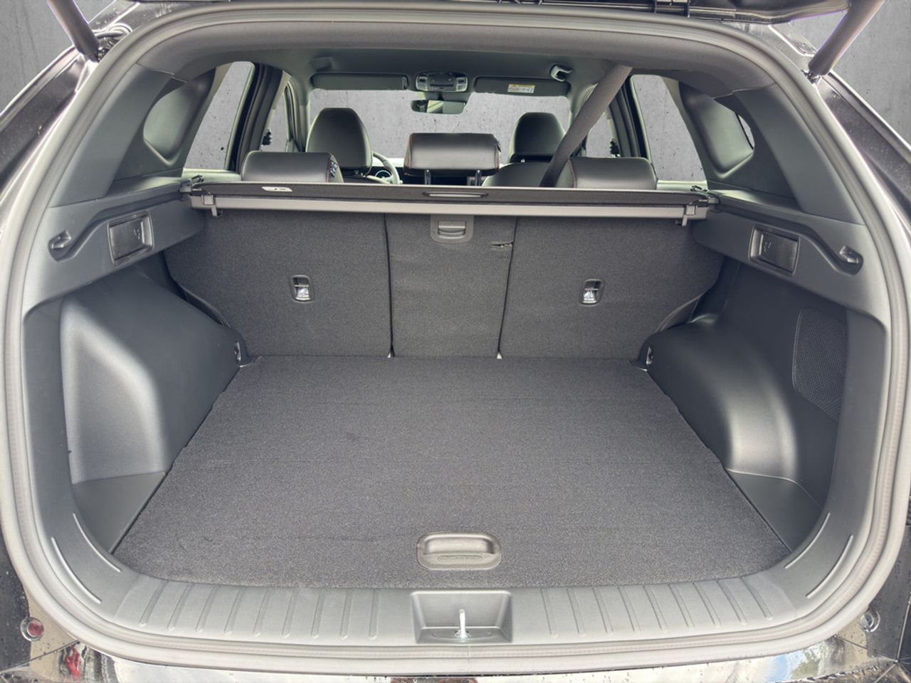 https://csb-strapi-files.fsn1.your-objectstorage.com/inventory-cars/images/ae8b725e1c4d7b1df699b4dfbe326aa71b0d006a/6_1280_6974.jpg