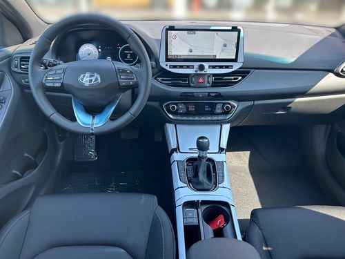 https://csb-strapi-files.fsn1.your-objectstorage.com/inventory-cars/images/b067bcf2ef2e4279fe3b7775675e2a6eb6b404d7/10_500_5107.jpg