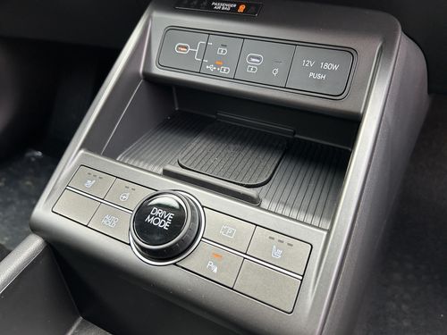 https://csb-strapi-files.fsn1.your-objectstorage.com/inventory-cars/images/b06ac8b91cf80c062c89429cb259154386fe7ff7/21_500_4964.jpg