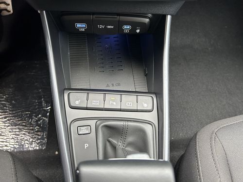 https://csb-strapi-files.fsn1.your-objectstorage.com/inventory-cars/images/b1875e5fc9b68e255a3b6c9faf6f25cc2556fca8/22_500_8366.jpg