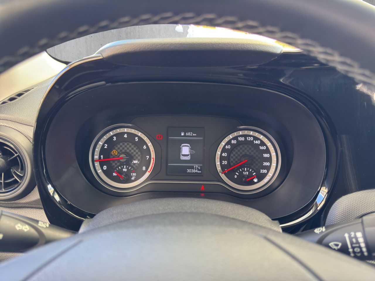 https://csb-strapi-files.fsn1.your-objectstorage.com/inventory-cars/images/b18919db852e563a20207fae6e5bc38ebd657aba/18_1280_3005.jpg