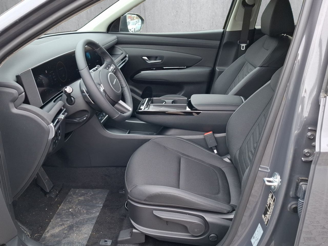 https://csb-strapi-files.fsn1.your-objectstorage.com/inventory-cars/images/b263243e003cd21d4dc099ac1e5e6984fe8a1cc8/9_1280_6129.jpg