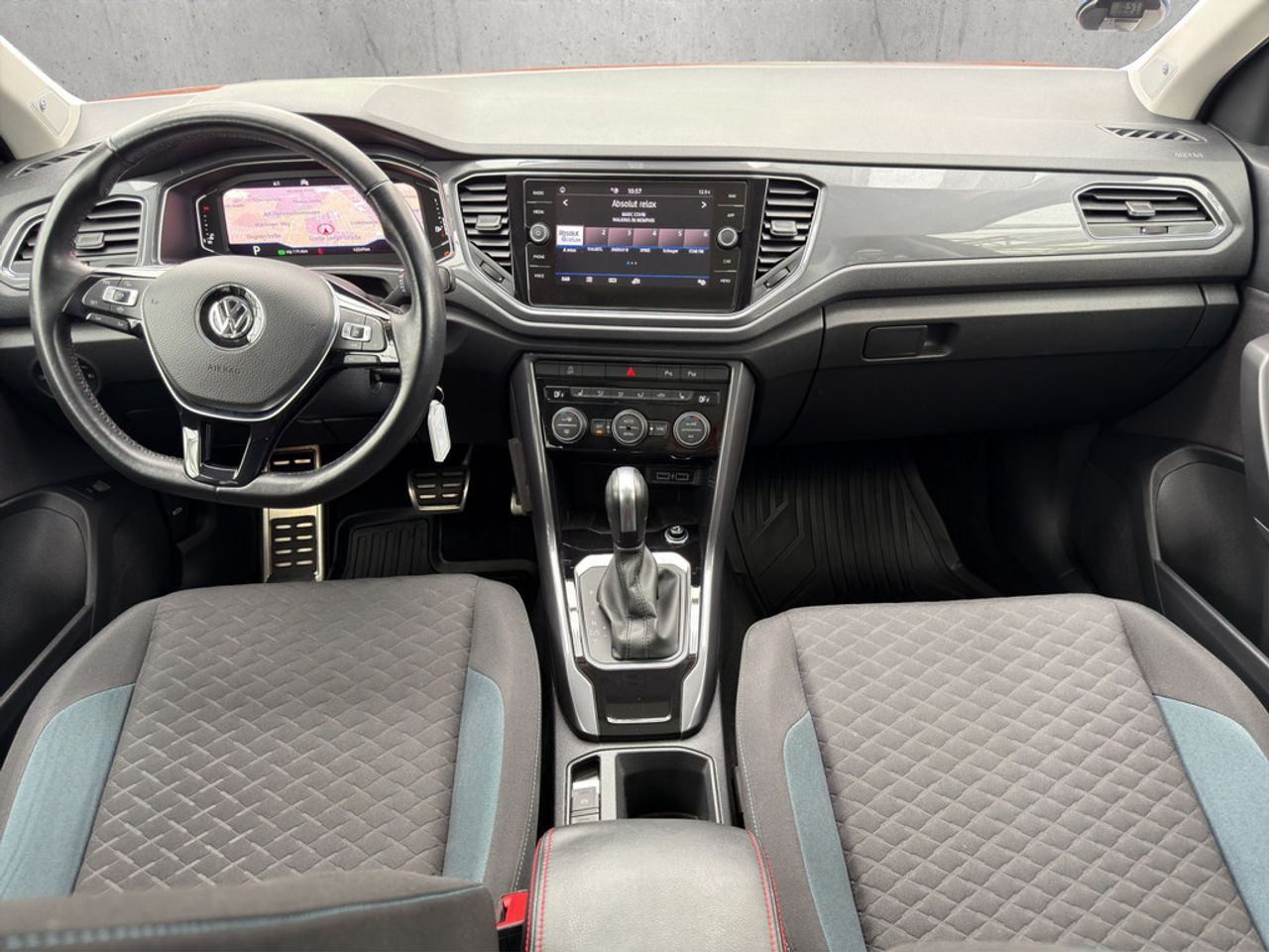 https://csb-strapi-files.fsn1.your-objectstorage.com/inventory-cars/images/b377a0a44d5276bb0de8a6589cdf3826af52ee26/13_1280_7166.jpg