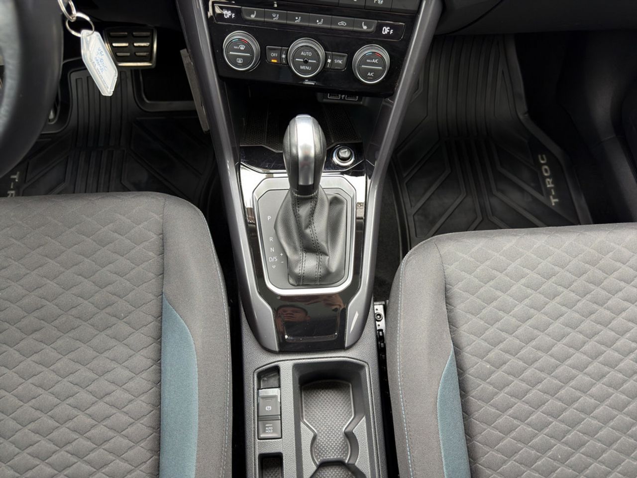 https://csb-strapi-files.fsn1.your-objectstorage.com/inventory-cars/images/b377a0a44d5276bb0de8a6589cdf3826af52ee26/16_1280_2293.jpg