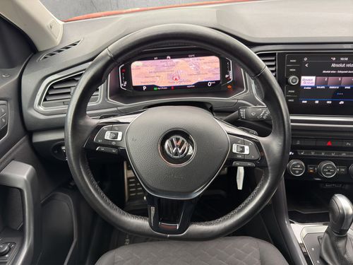 https://csb-strapi-files.fsn1.your-objectstorage.com/inventory-cars/images/b377a0a44d5276bb0de8a6589cdf3826af52ee26/17_500_2304.jpg