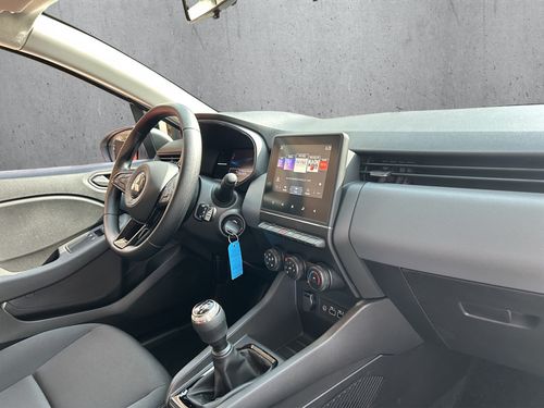 https://csb-strapi-files.fsn1.your-objectstorage.com/inventory-cars/images/b4114f59dd0dcd3a7f4d197aac931cb8918142d8/21_500_2984.jpg