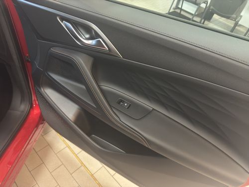https://csb-strapi-files.fsn1.your-objectstorage.com/inventory-cars/images/b43c9d648b0c57450fb5f3caa2e62e117ac314e1/20_500_5660.jpg