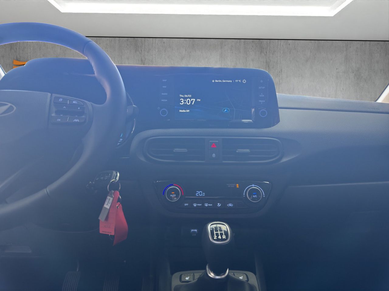 https://csb-strapi-files.fsn1.your-objectstorage.com/inventory-cars/images/b55c2d5927ccb6708f997208a71a1c9e287a67fe/17_1280_2686.jpg